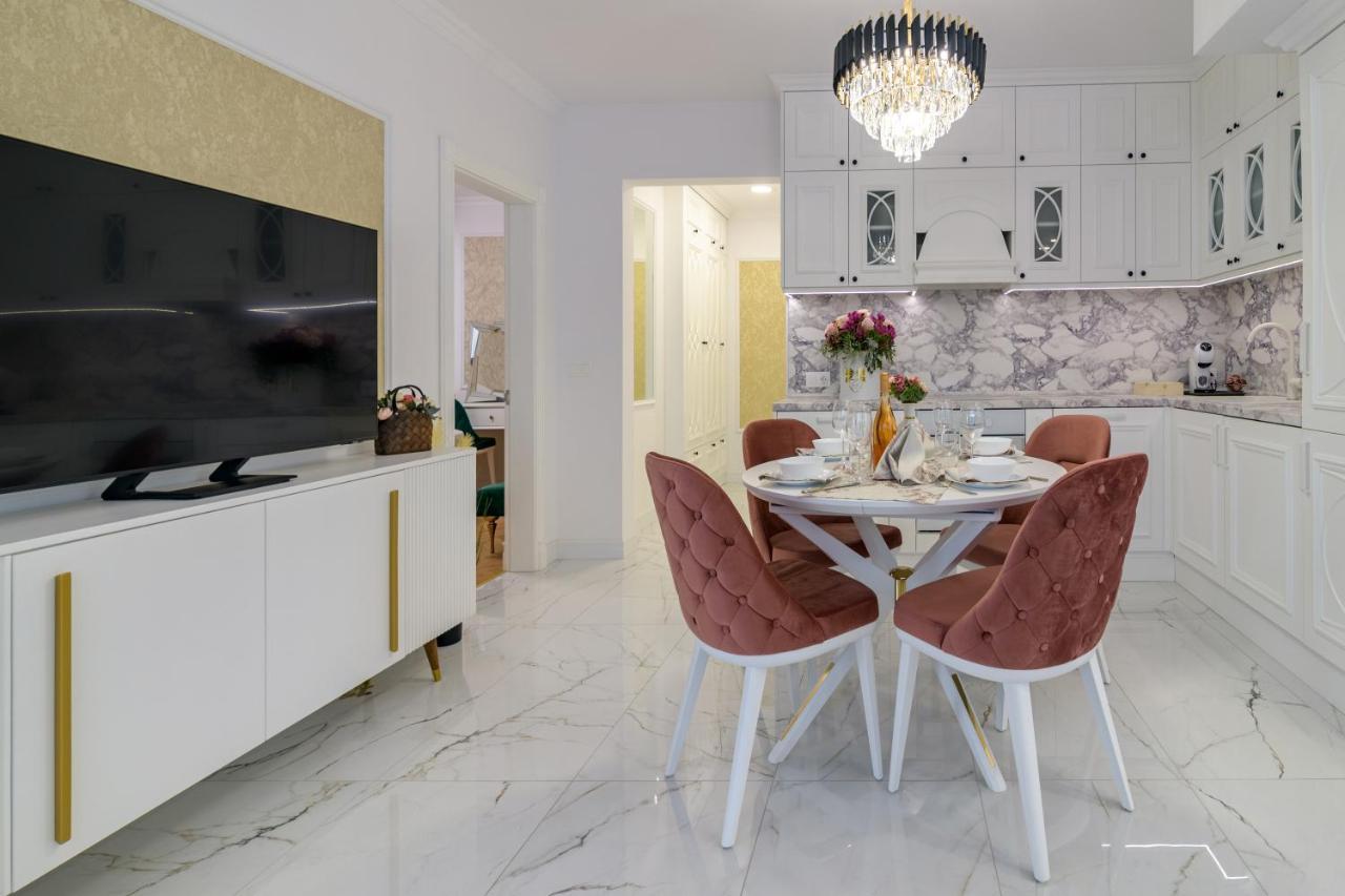 Лукс На Море Luxury Apartment In Downtown With Garage Varna Exterior foto
